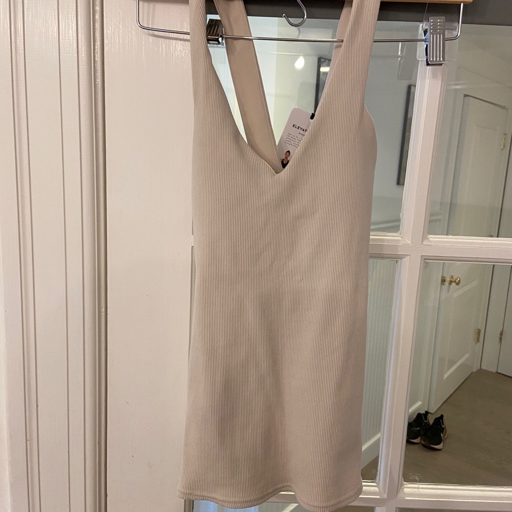 Brand new never worn Alo top with tags